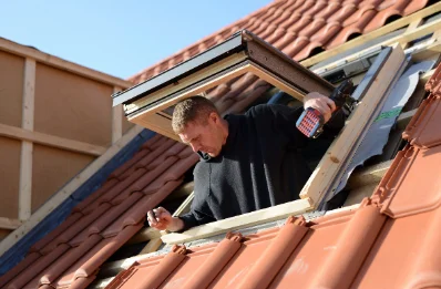 Pose de fenêtres de toit Velux à Saint-Huruge